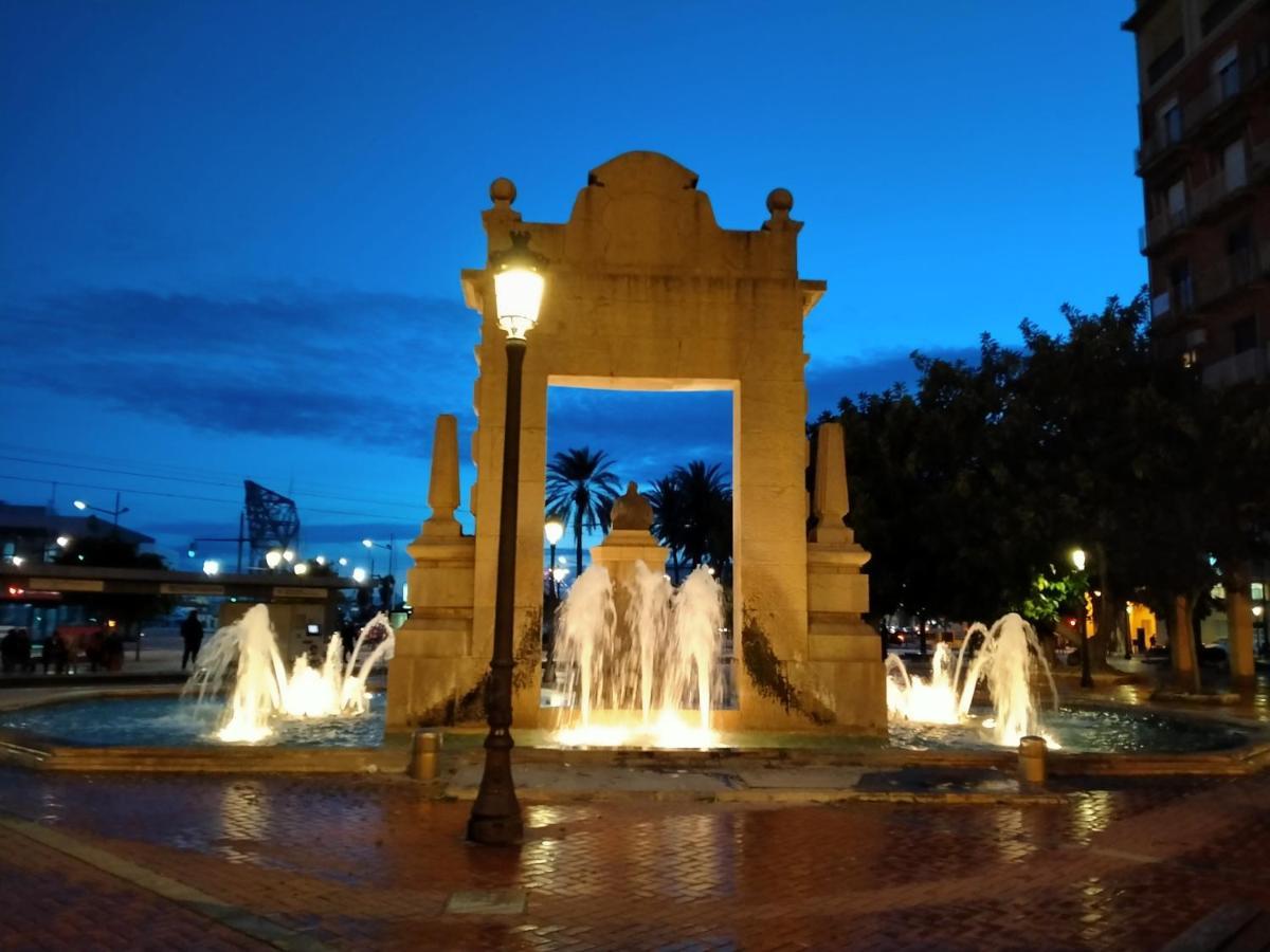 Cabanal Port Marina Valencia Exterior photo